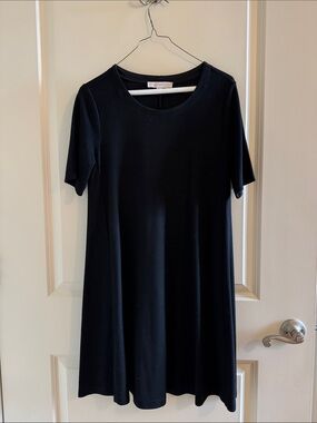 LOFT Black Short-Sleeve Mini Swing Dress. Small